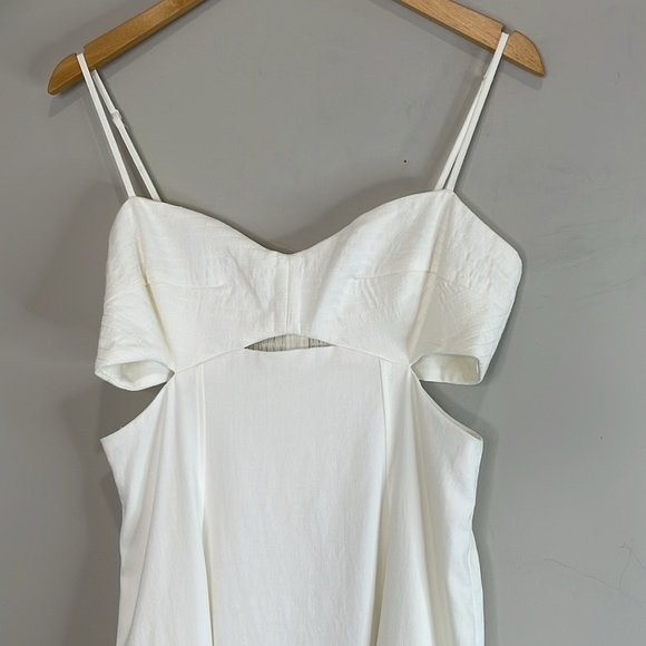 Dynamite NWT Cutout Flare Mini Dress Ivory Smocked Slub Sweetheart Neckline M - Picture 3 of 12